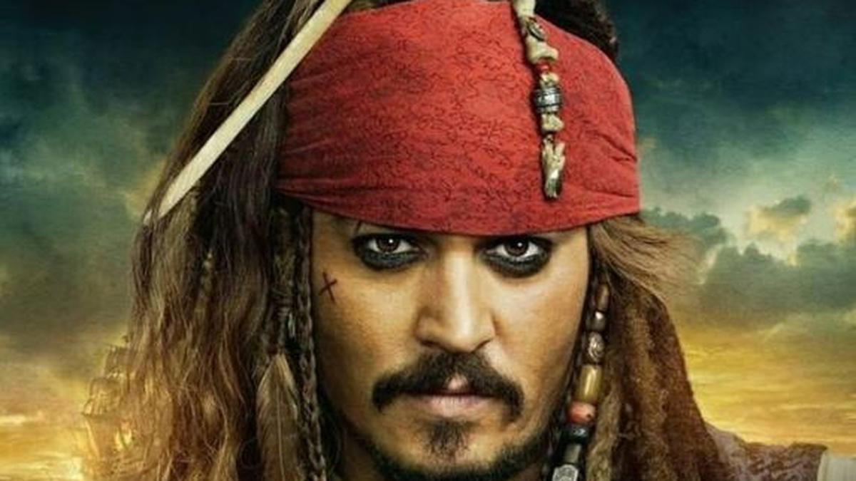 | Johnny Depp ganó gran fama al aparecer en "Piratas del Caribe".