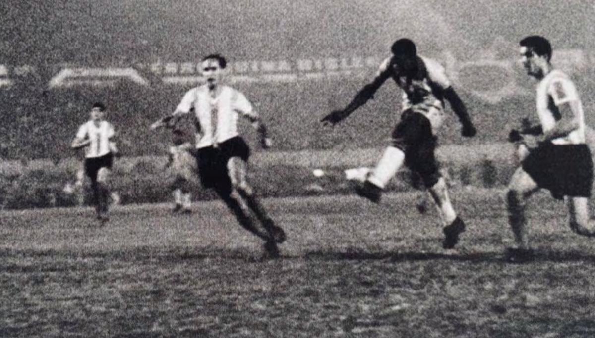 Pelé campeón de goleo | Pelé fue el campeón de goleo en una de las copas América de 1959 (Conmebol)