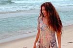 ¡Costeñita soy! Thalía revive look de ‘Marimar’ usando el mismo vestido 28 años después
