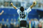 Pasaron 44 años: Así fue el primer gol de Diego Maradona con la selección mayor Argentina