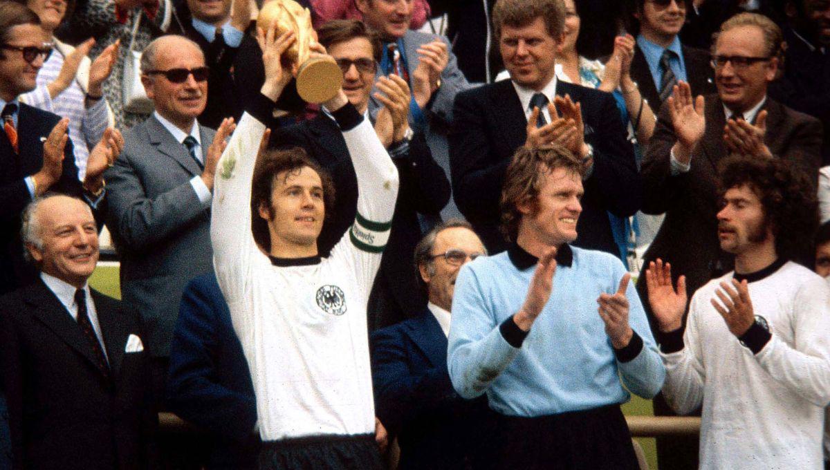 Beckenbauer | El 'Káiser' ,Franz Beckenbauer, falleció en enero de este año. Fuente: Gobierno de Alemania.