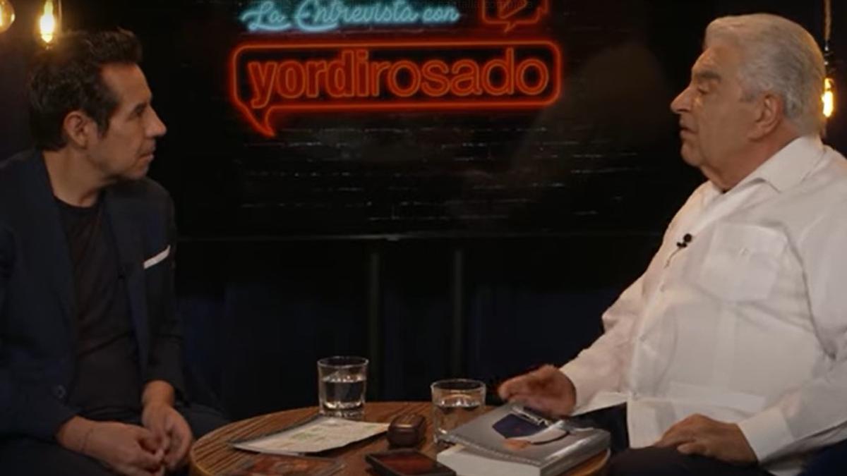 Yordisincera con Don Francisco | Yordi Rosado le reveló a Don Francisco de qué murieron sus padres. 