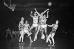 ¿Cómo fue el primer partido de la Basketball Association of America, la liga anterior a la NBA?