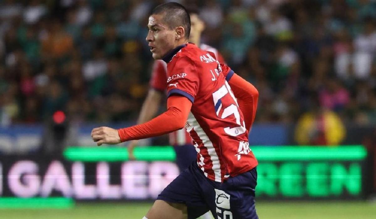 Yael Padilla | Yael Padilla apunta a un gran futuro con Chivas. | Foto: Mexsport