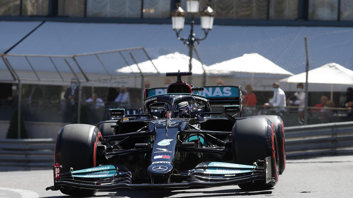 Formula One F1 - Monaco Grand Prix - Circuit de Monaco, Monte Carlo, Monaco - May 20, 2021  Mercedes' Lewis Hamilton in action during practice REUTERS/Eric Gaillard