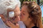 Con amor y paciencia, Shakira ayuda a su papá en rehabilitación tras accidente (VIDEO)