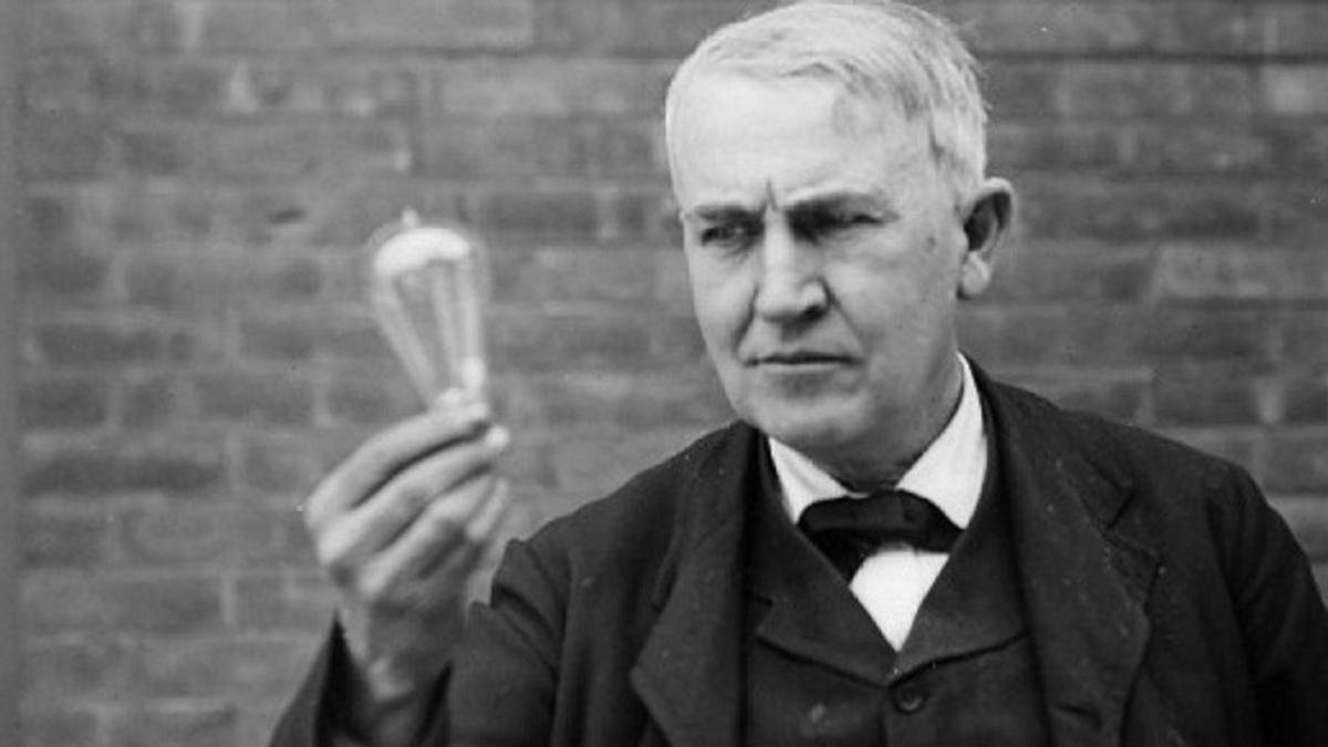  | Thomas Alva Edison buscaba trabajar con gente creativa e innovadora.