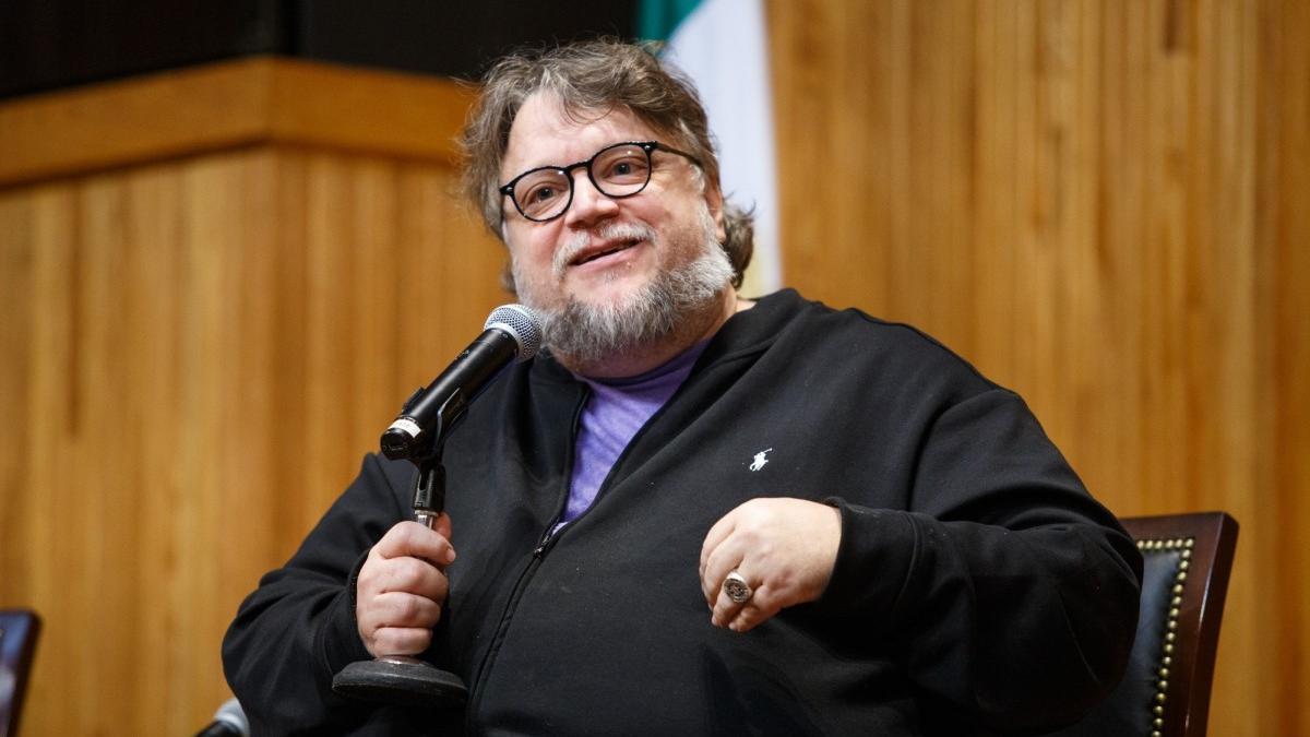 Guillermo del Toro asistió a la gala de Londres a pesar del fallecimiento de su madre. | Foto: EFE