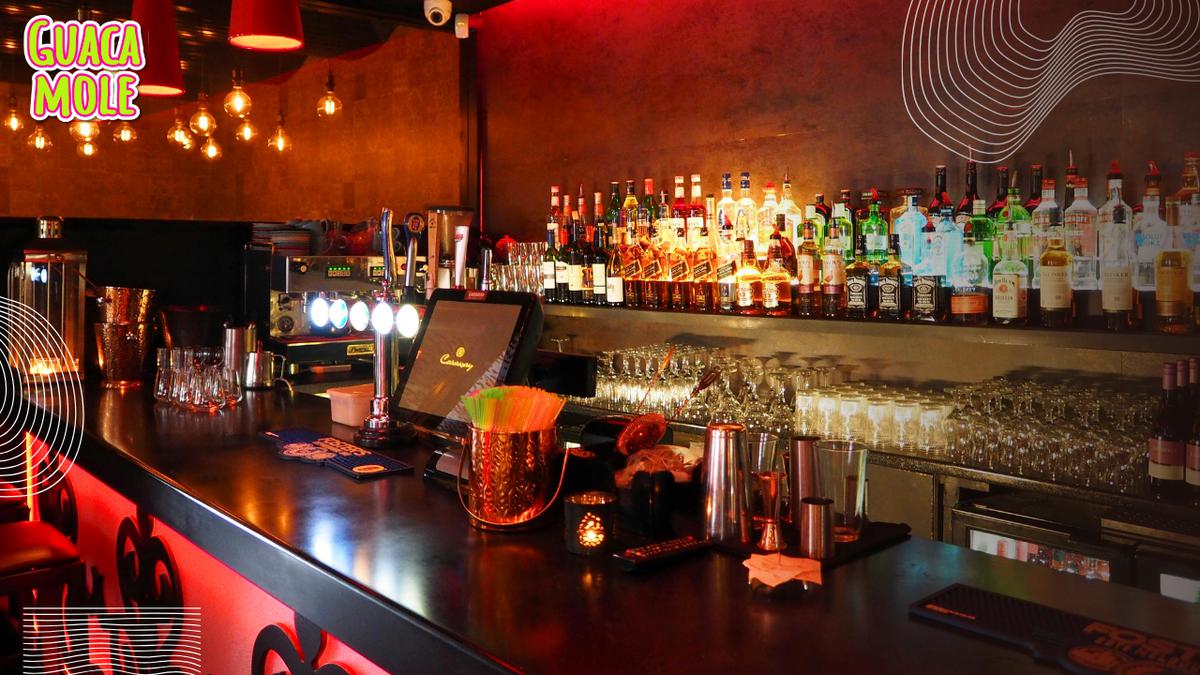 Encuentra bares buenos bonitos y baratos en la CDMX para que disfrutes tu fin de semana