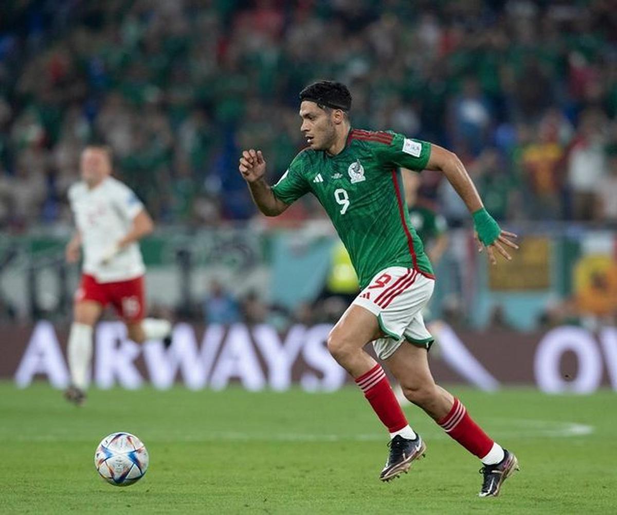  | Raúl Jiménez pudo debutar en el Mundial Qatar 2022.
