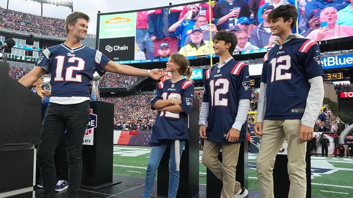 Tom Brady | Tom Brady y un tremendo homenaje en casa de los Patriots. (Fuente: Instagram @tombrady)
