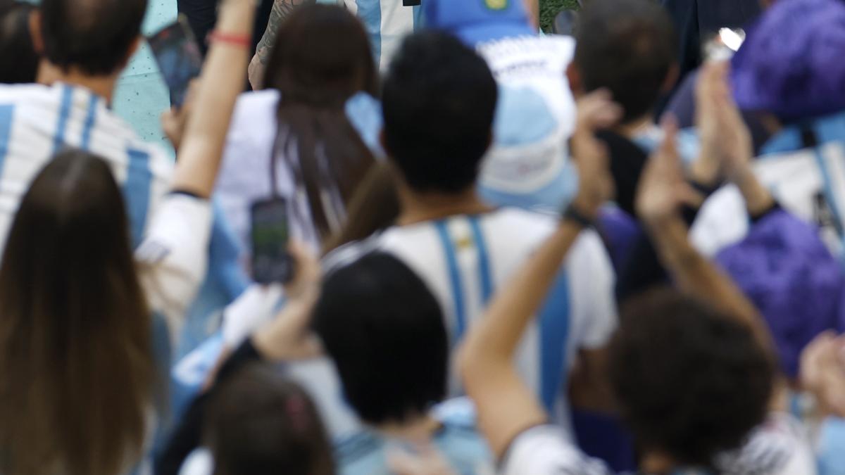 Messi se mostró cabizbajo ante su gente. | Foto: EFE