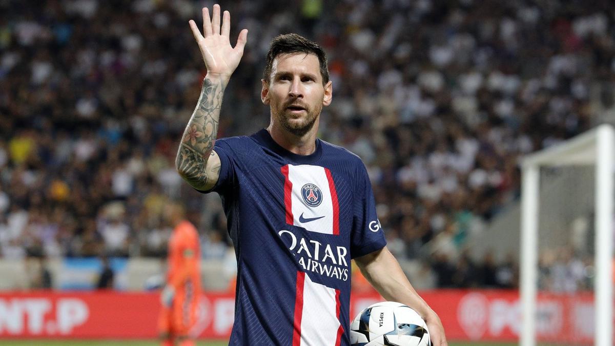  | Messi se despide del PSG tras dos años en el club parisino. 
