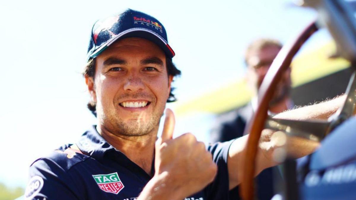  | El mexicano Sergio ‘Checo’ Pérez obtuvo el primer puesto en la carrera del Gran Premio de Singapur.
