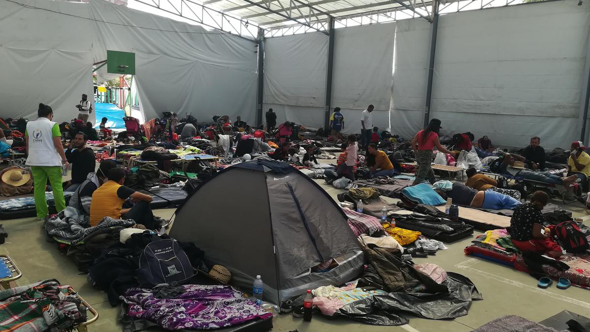 Migrantes que partieron desde Tapachula, Chiapas, en octubre descansan en la Casa del Peregrino en la Ciudad de México. Foto: Karime López