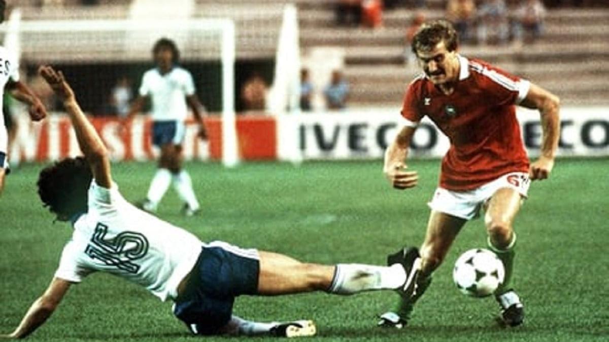 László Kiss | El húngaro entró en la historia de la FIFA.