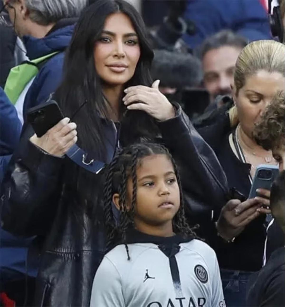  | Kim Kardashian y su hijo. Fuente: Instagram
