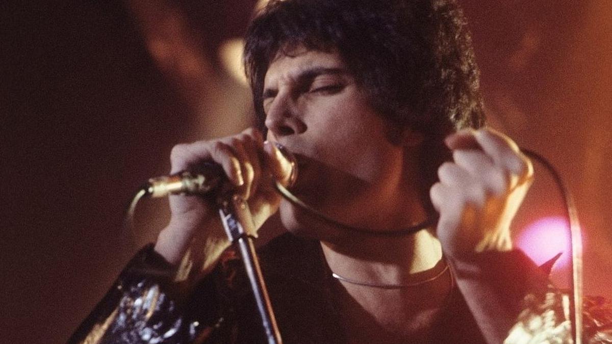  | Freddie Mercury tenía una voz privilegiada, pero también era un maestro al cantar | Fuente: @Wikicommons