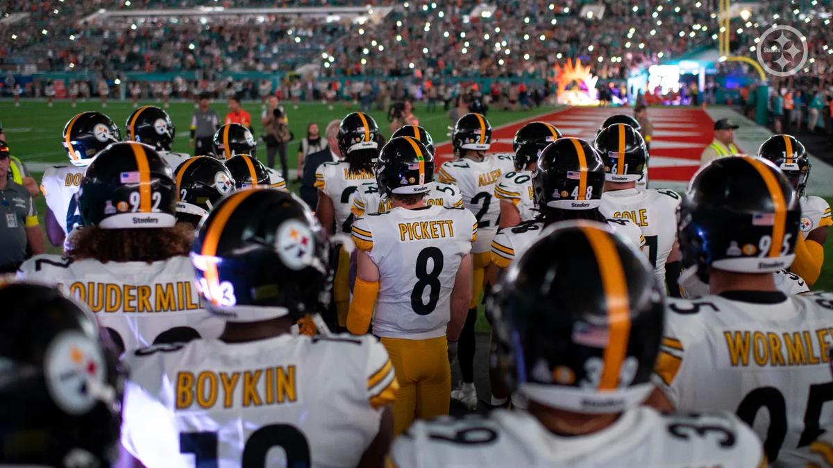 steelers.com/ | Los Steelers viajaban de vuelta a Pittsburgh, Pensilvania, después de la victoria por ra que lograron el domingo sobre los Raiders.