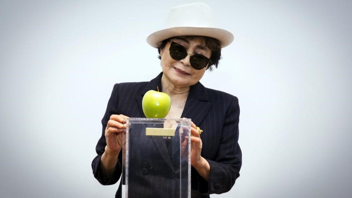 Yoko Ono es una de las viudas más odiadas por los fans de The Beatles.