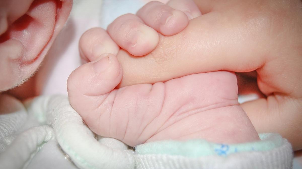 Un bebé en la India nació con un cuerno.