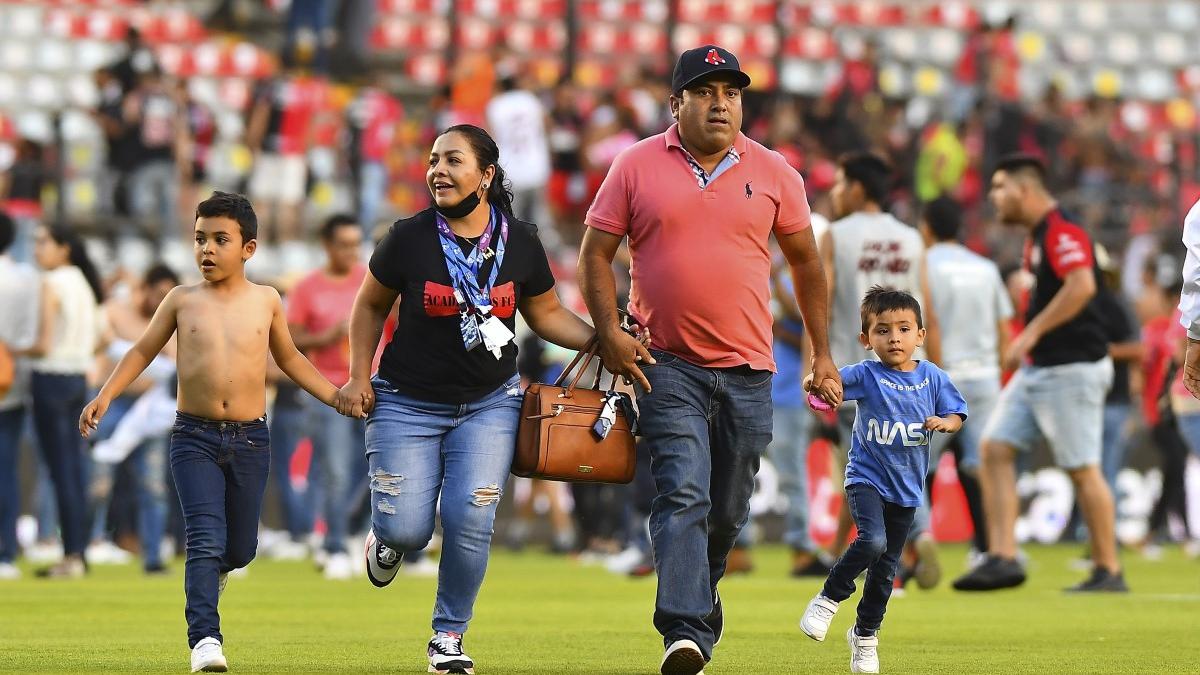  | La Liga MX quiere identificar a todos los aficionados que entren a un estadio de futbol.