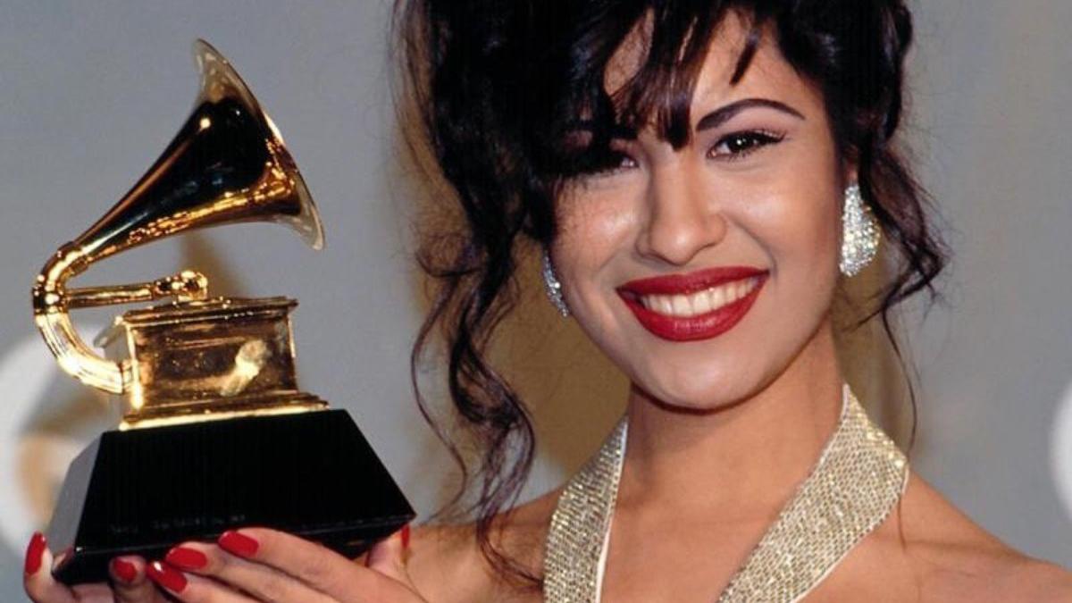  | Selena recibió el Grammy un año antes de ser asesinada 