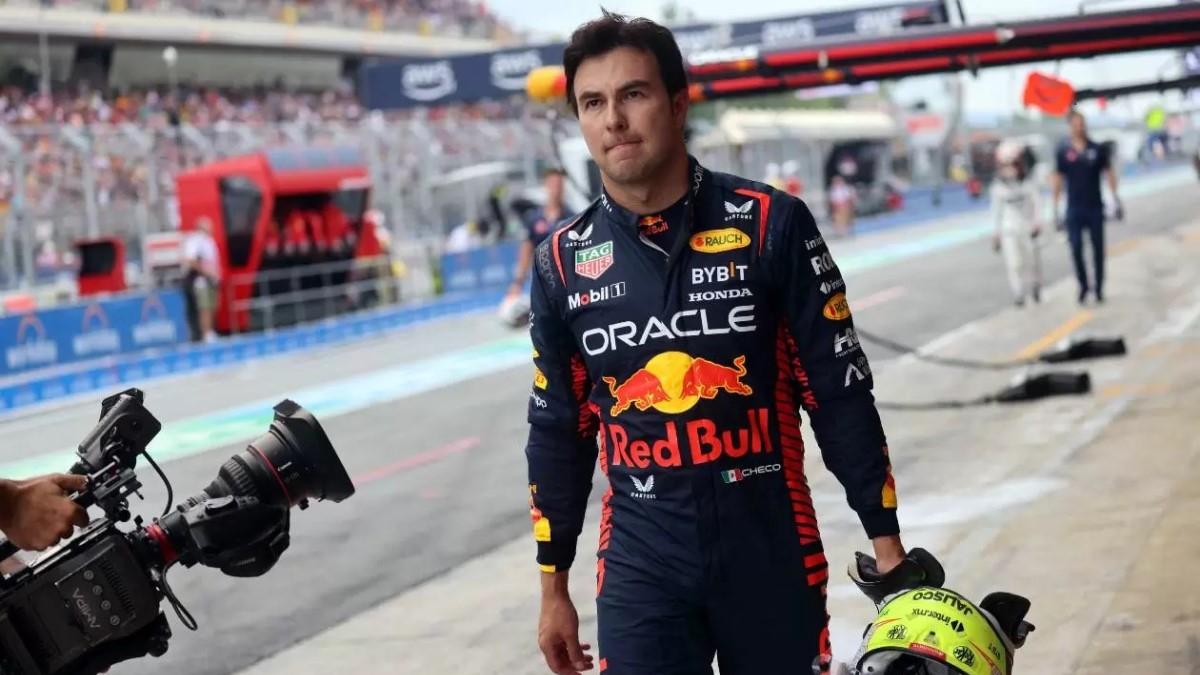  | Checo Pérez se prepara para clasificar en Silverstone.