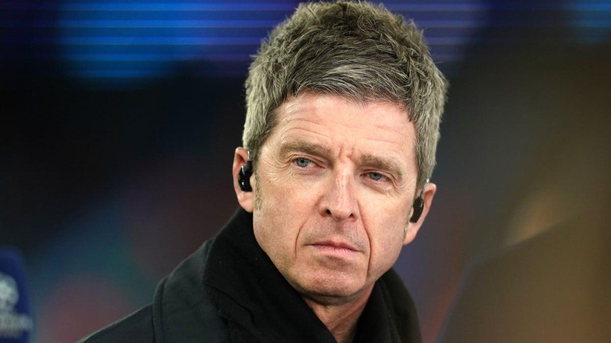 Noel Gallagher | Noel Gallagher prometió que les serviría a los jugadores si ganan la Champions League. | Foto: Especial