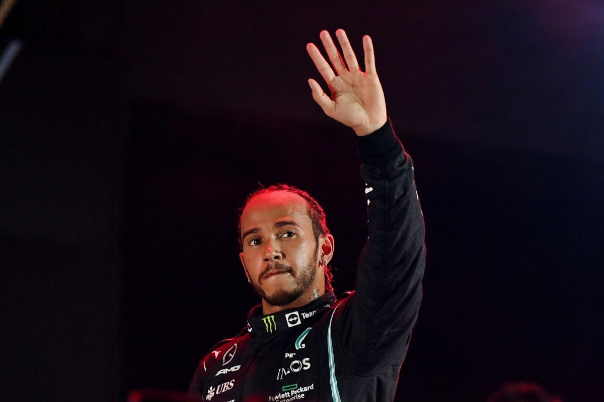  | Lewis Hamilton reapareció en redes sociales desde que perdió su última carrera en F1.