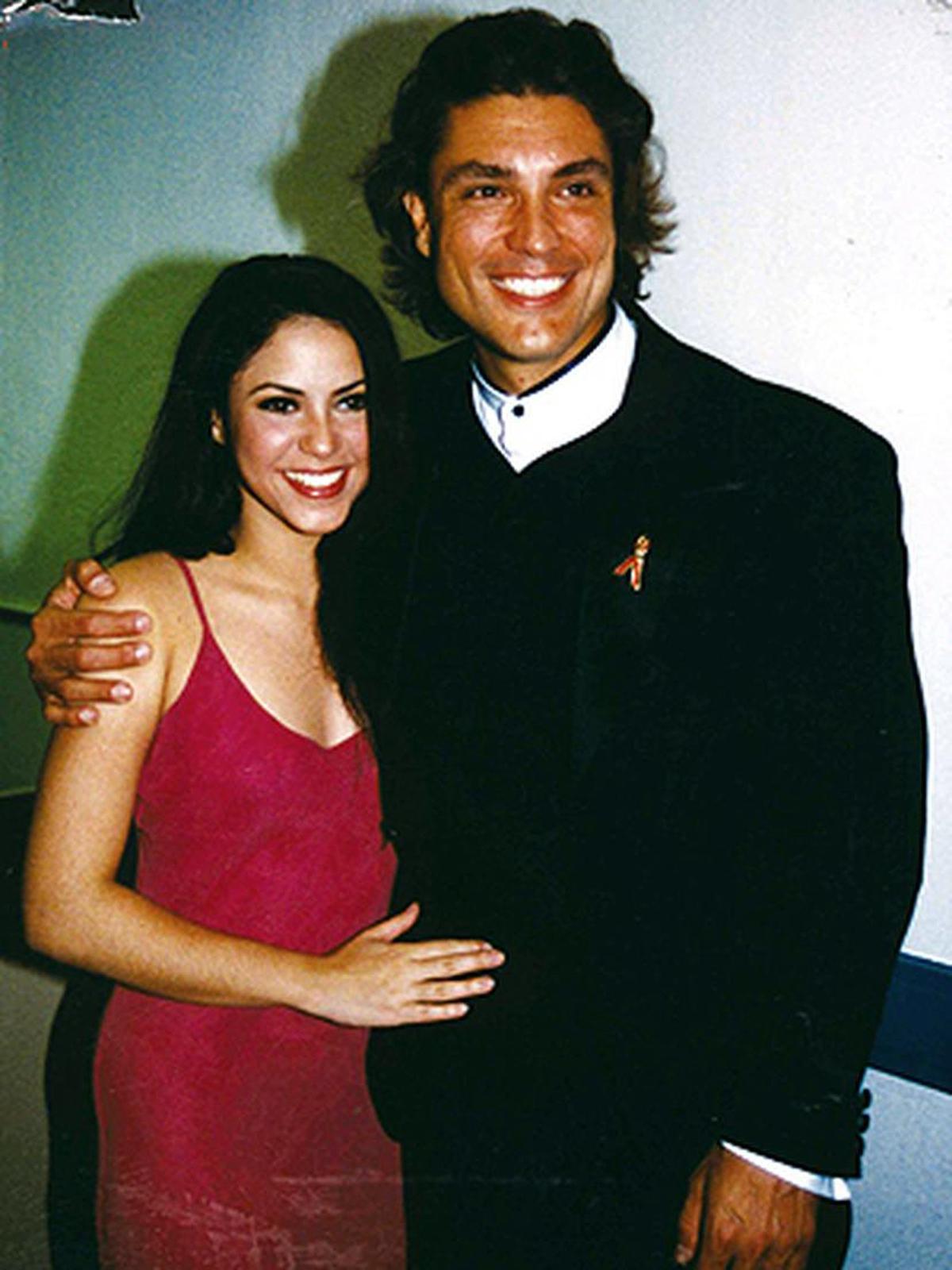  | Osvaldo Ríos fue el primer novio conocido de Shakira.