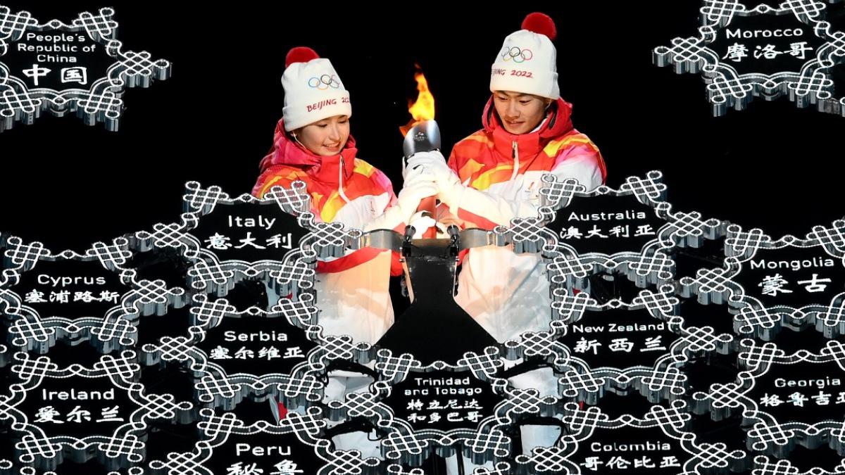 El pebetero se encendió y con ello dieron inicio los JJOO de Beijing 2022. 