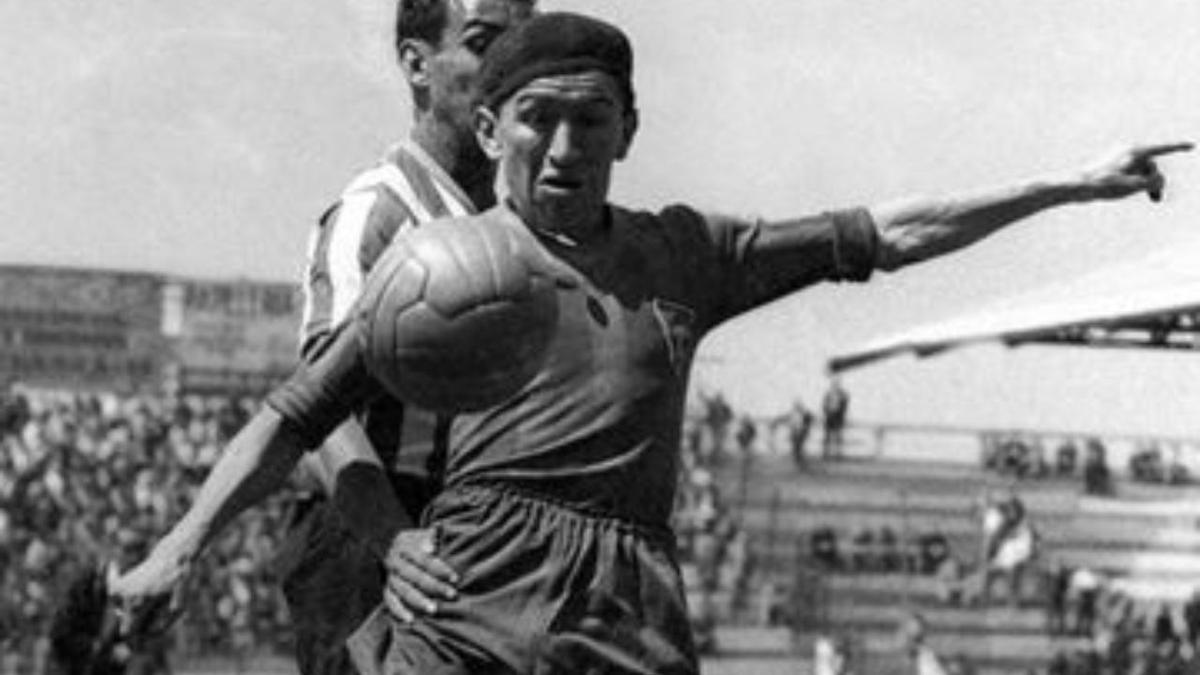 Juan Carreño Sandoval | El futbolista entró la historia por marcar el primer gol para México en una Copa del Mundo en 1930. Crédito: mexico.as.com.
