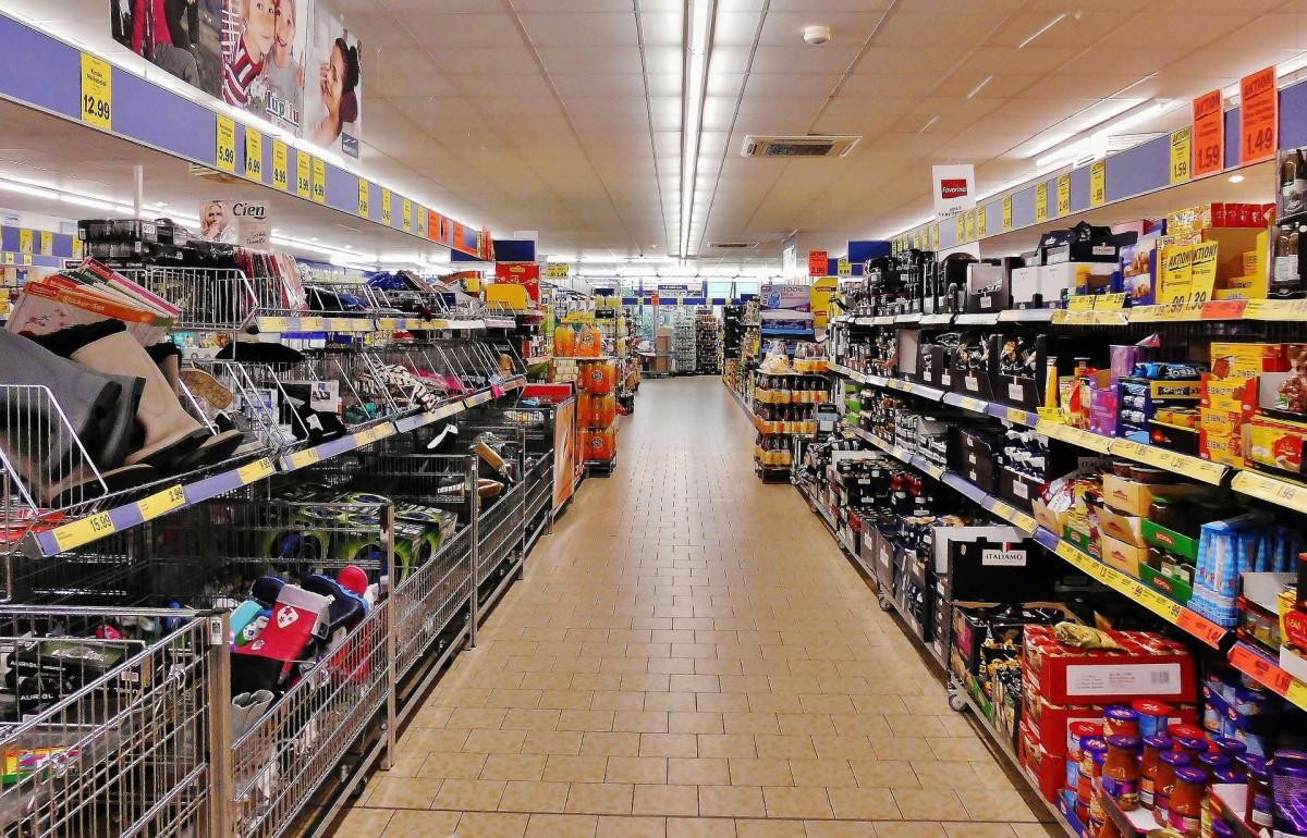 Carne Papel Higiénico Supermercado | Nunca dejas de ver ofertas y productos 'necesarios' en un Supermercado.