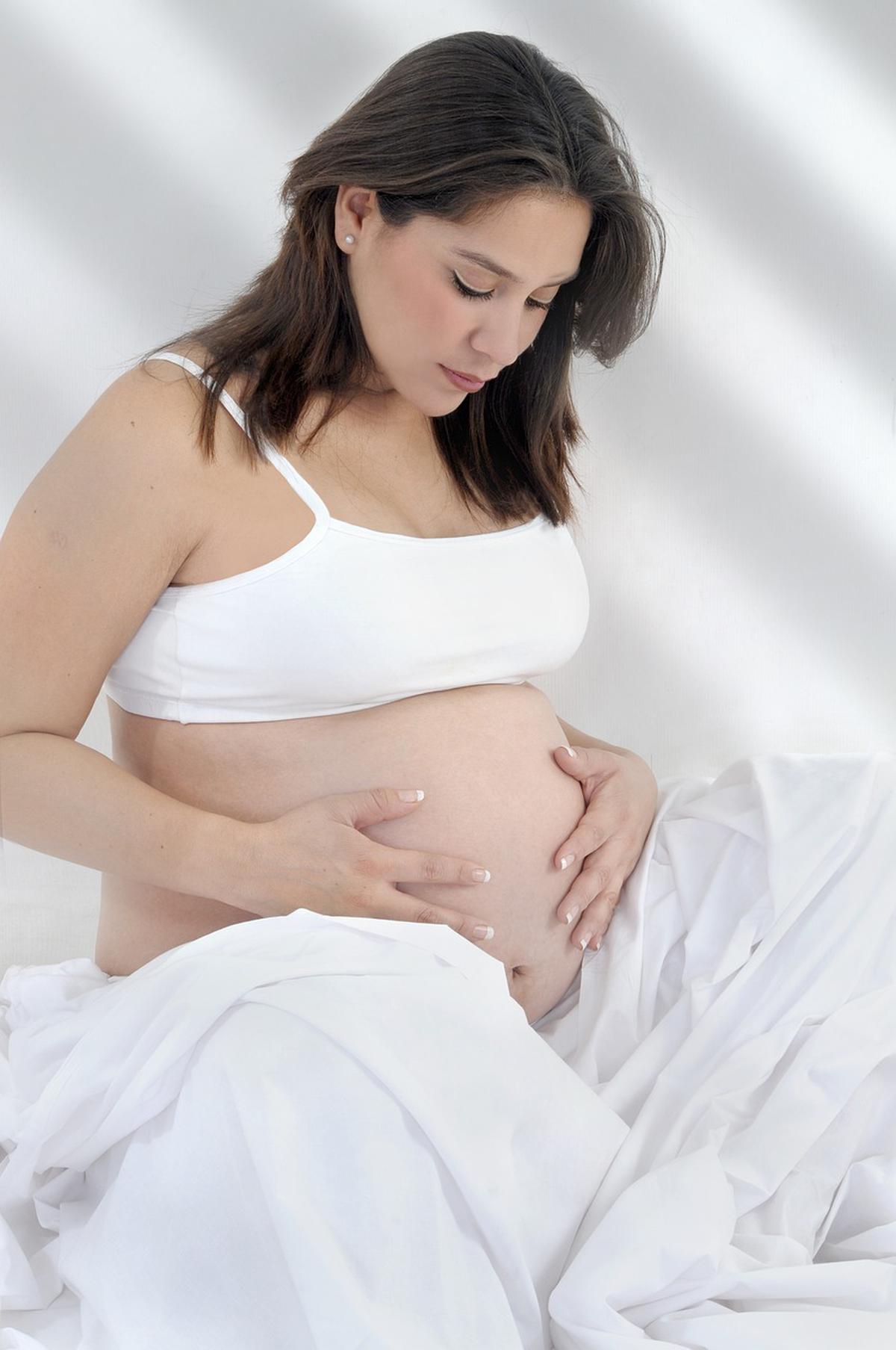 Consejos | Hacer yoga durante el embarazo significa escuchar a tu cuerpo, pero también al de tu bebé.