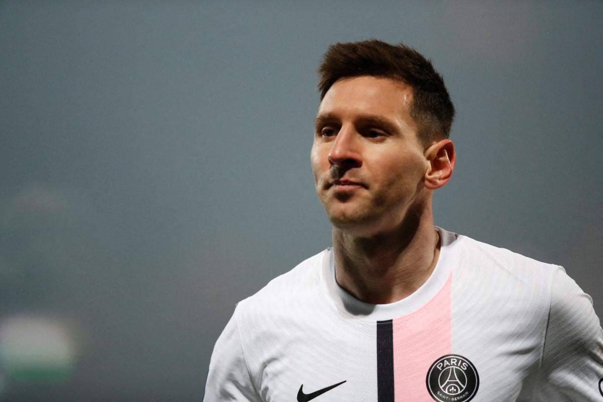 Lionel Messi es uno de los jugadores más famosos en el mundo. | Reuters