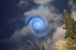 ¿Fue un mensaje alienígena o por qué se formaron espirales azules en el cielo de Nueva Zelanda?