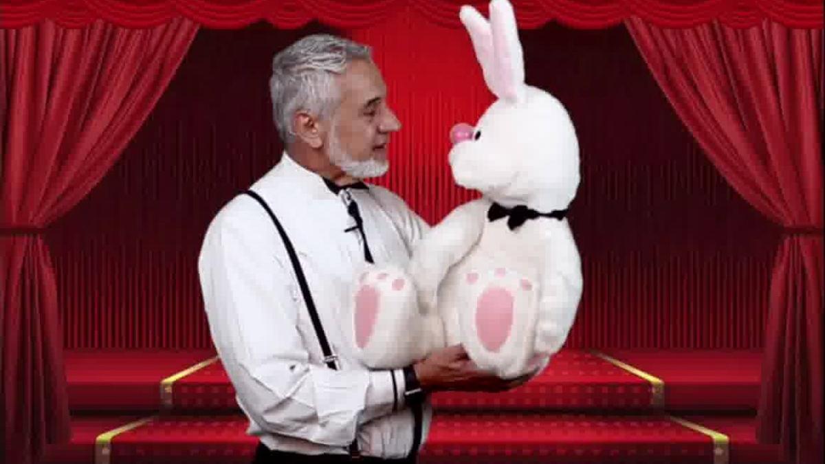 El Mago Frank y el Conejo Blas son dos de los personajes más famosos de México. | Foto: Especial
