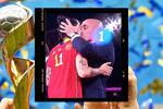 ¿Y esto? Presidente del futbol español besa en la boca a jugadora por ganar el Mundial (VIDEO)