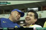 VIDEO: Papá le narra el partido del América vs Tigres a su hijo ciego y conmueve a todos