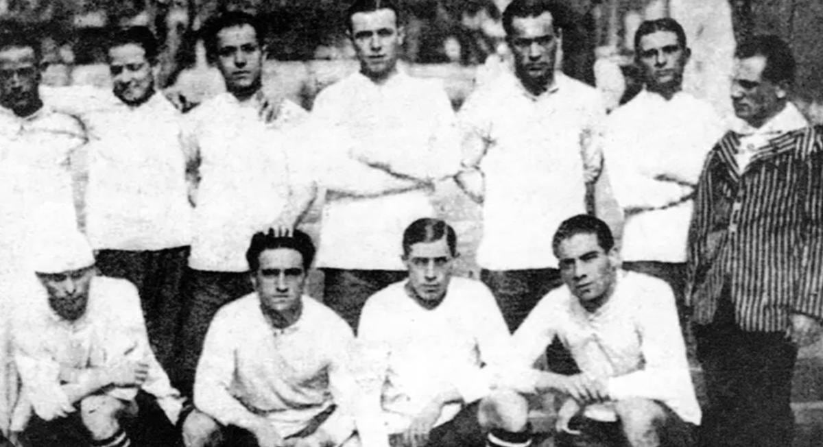 Uruguay tricampeón | Uruguay conseguía en 1920 su tercera Copa América de su historia (Asociación Uruguaya de Futbol)