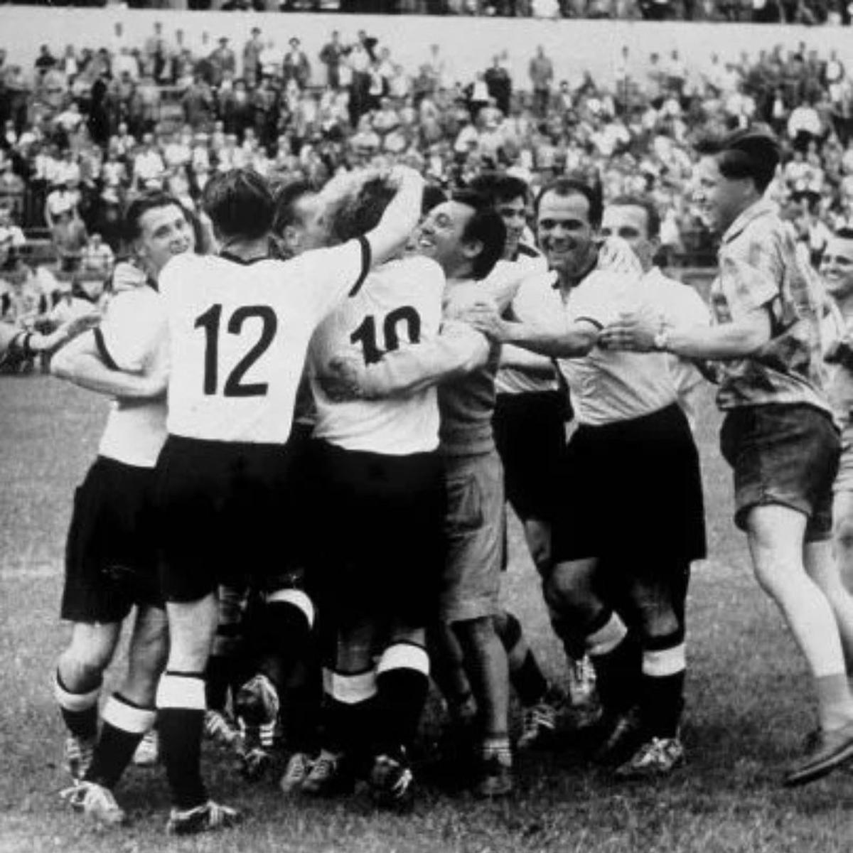 Mundial 1950 | En el Mundial de Brasil 1950 fue la primera vez que se utilizaron números en las playeras.