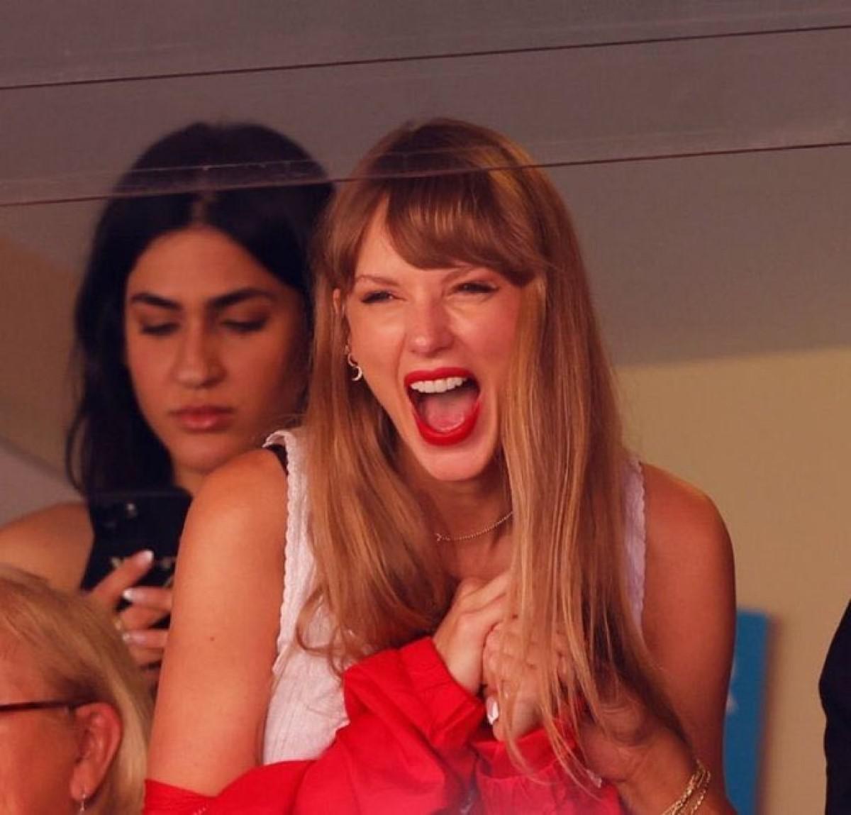 Taylor Swift se mostró emocionada en su estancai en Arrowhead Stadium. | Especial