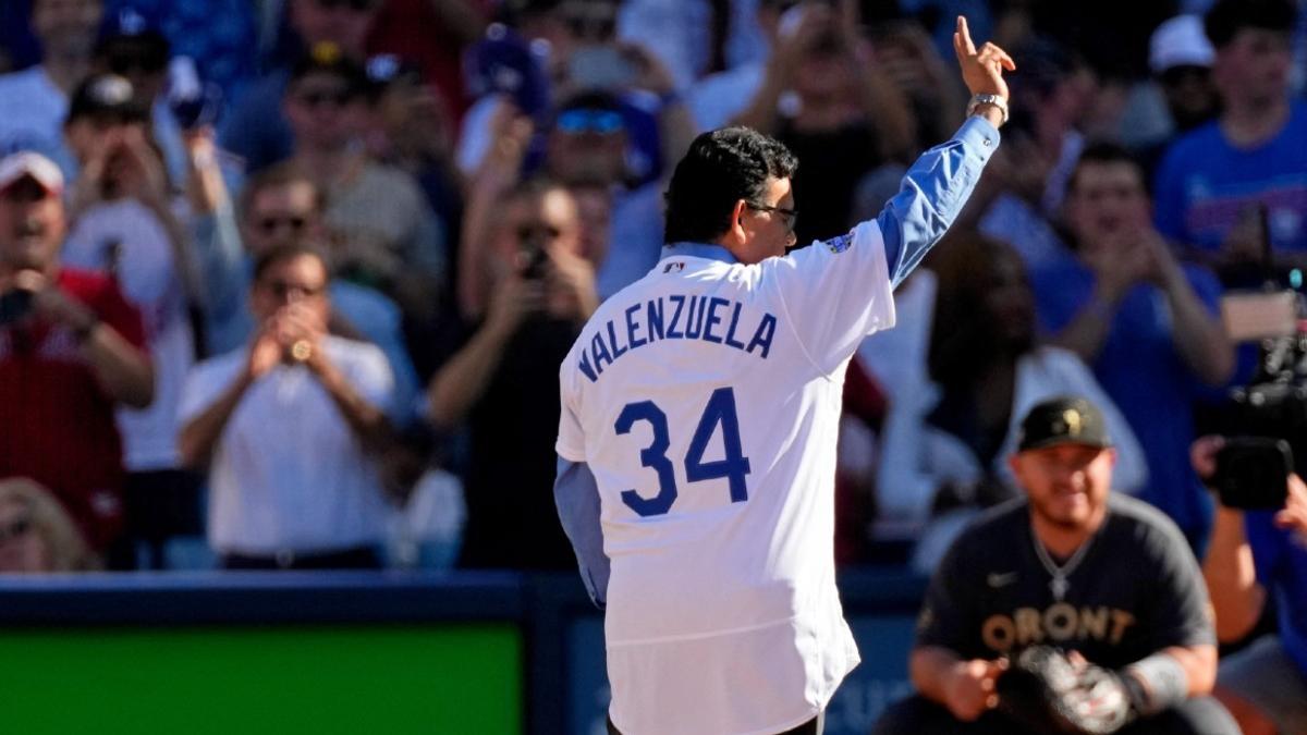 Fernando Valenzuela es uno de los mejores pitchers en la historia de Dodgers. | Foto: Especial