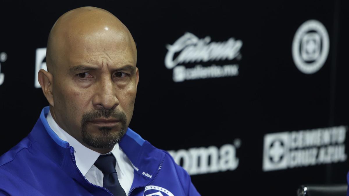 Óscar “El Conejo” Pérez. | Óscar “El Conejo” Pérez dejará su puesto como Director Deportivo del Cruz Azul. (Cuartoscuro)