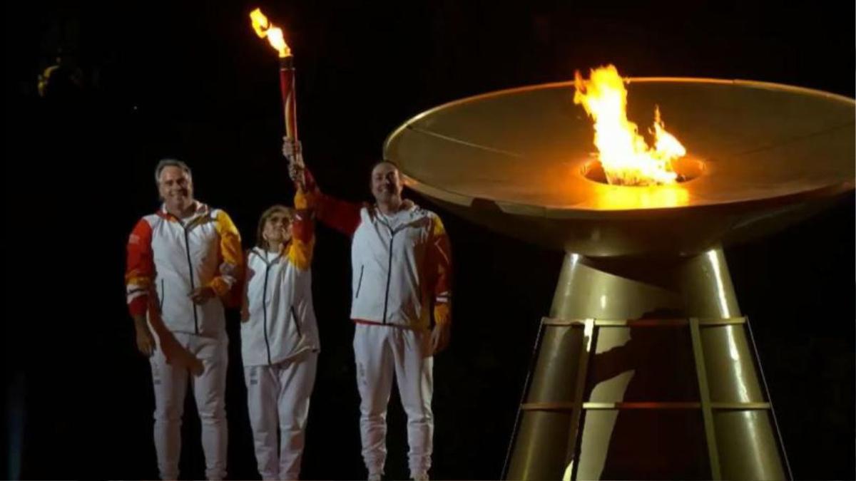 La Llama Olímpica encendida | Santiago 2023
Foto: @ShowmundialShow