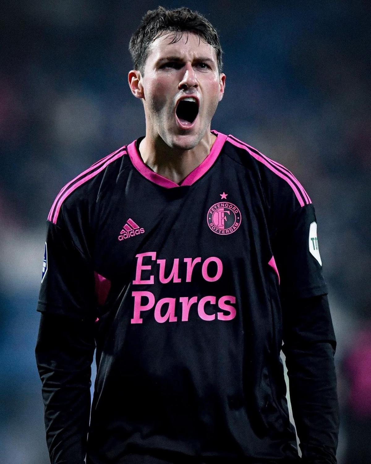  | Santi Giménez en Feyenoord. Instagram: @sant.gimenez