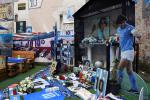 Nápoles recuerda a Diego Armando Maradona con esculturas, murales y fotografías