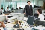 4 ejercicios que puedes hacer en la oficina sin que tu jefe lo note