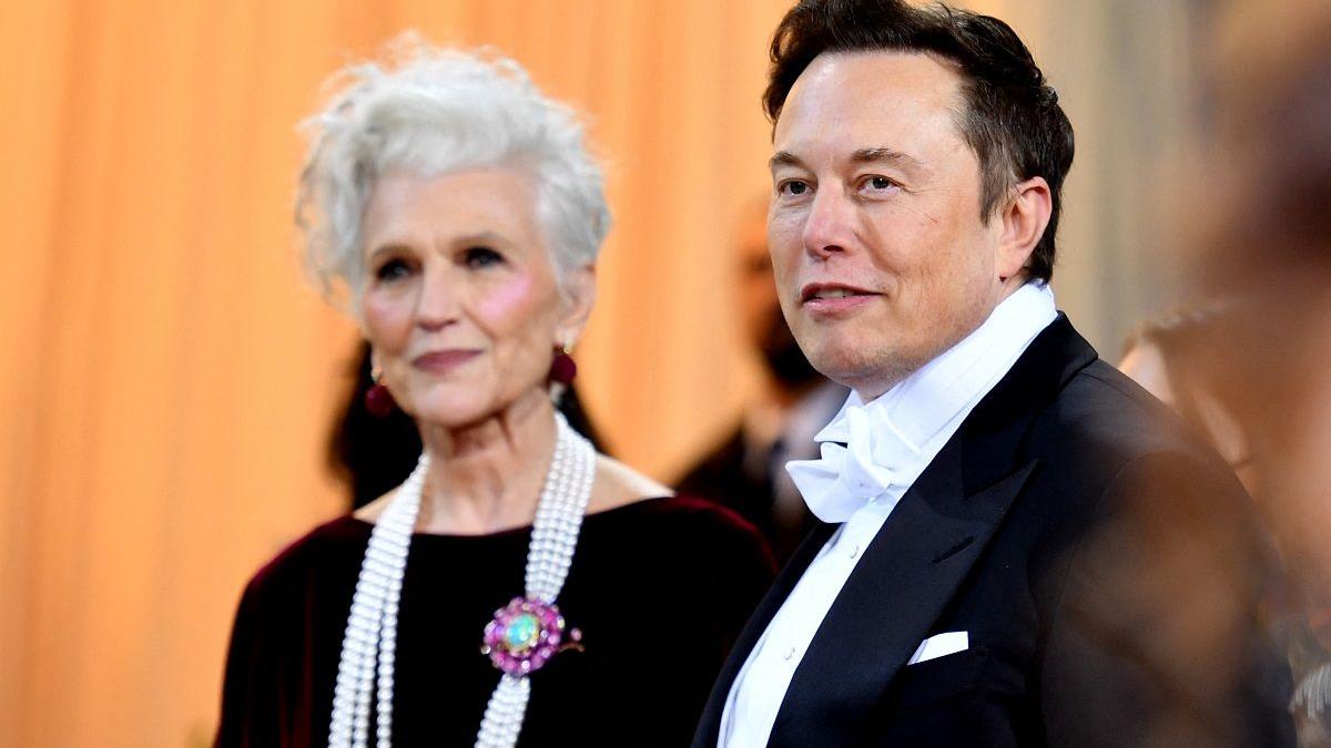  | Ella es la mamá del empresario Elon Musk
